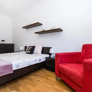  Kwatera prywatna Stary Trakt 46 P3